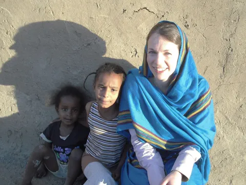 جما تولي صديقان صغيران 